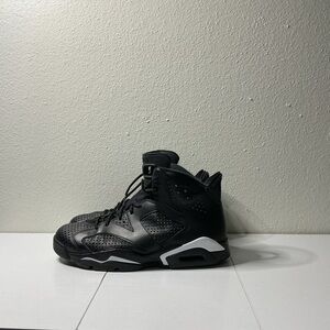 Jordan Men's Black and White Athletic Shoes